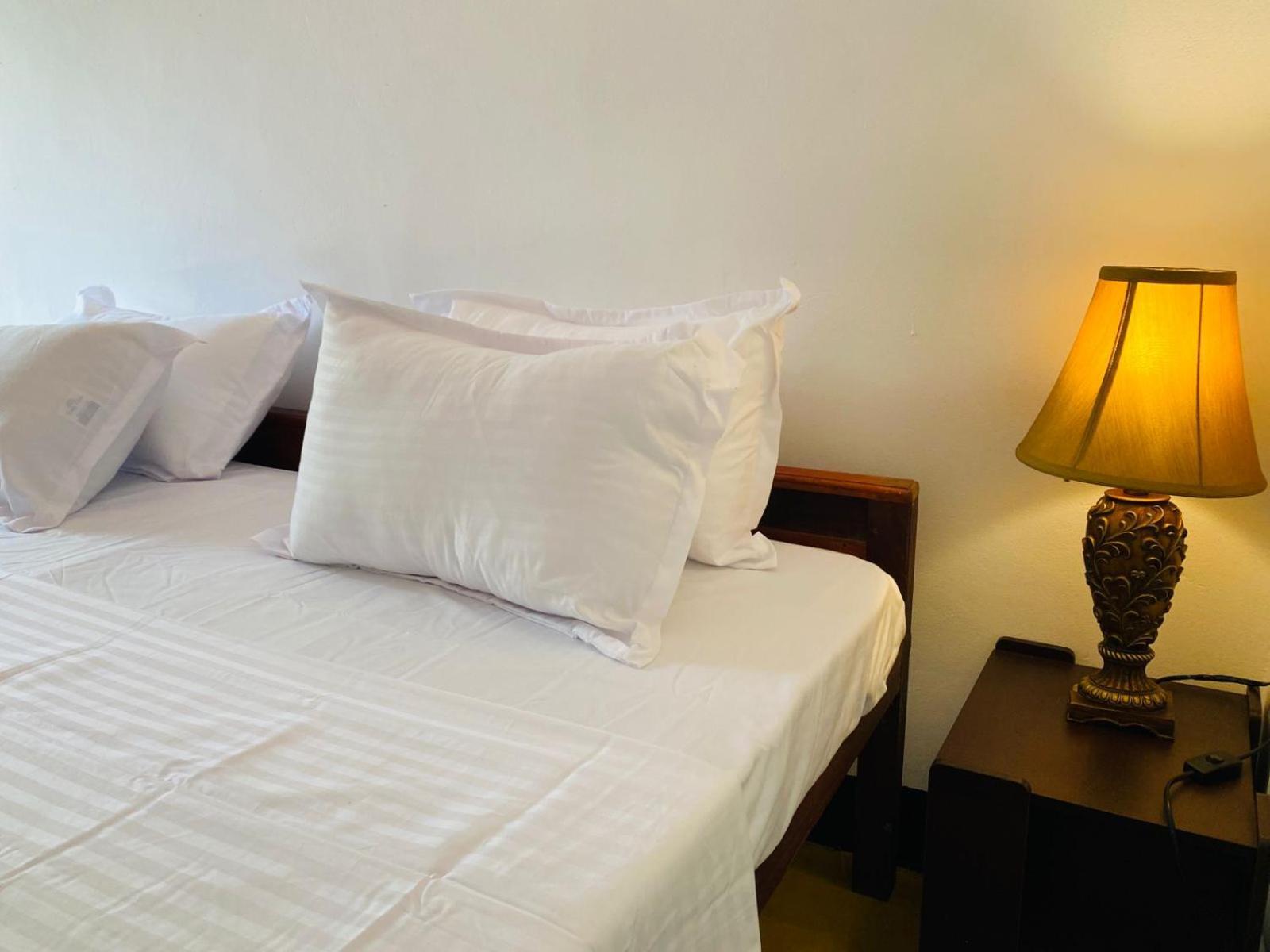 Aaliya Bay Hotel Vịnh Arugam Ngoại thất bức ảnh