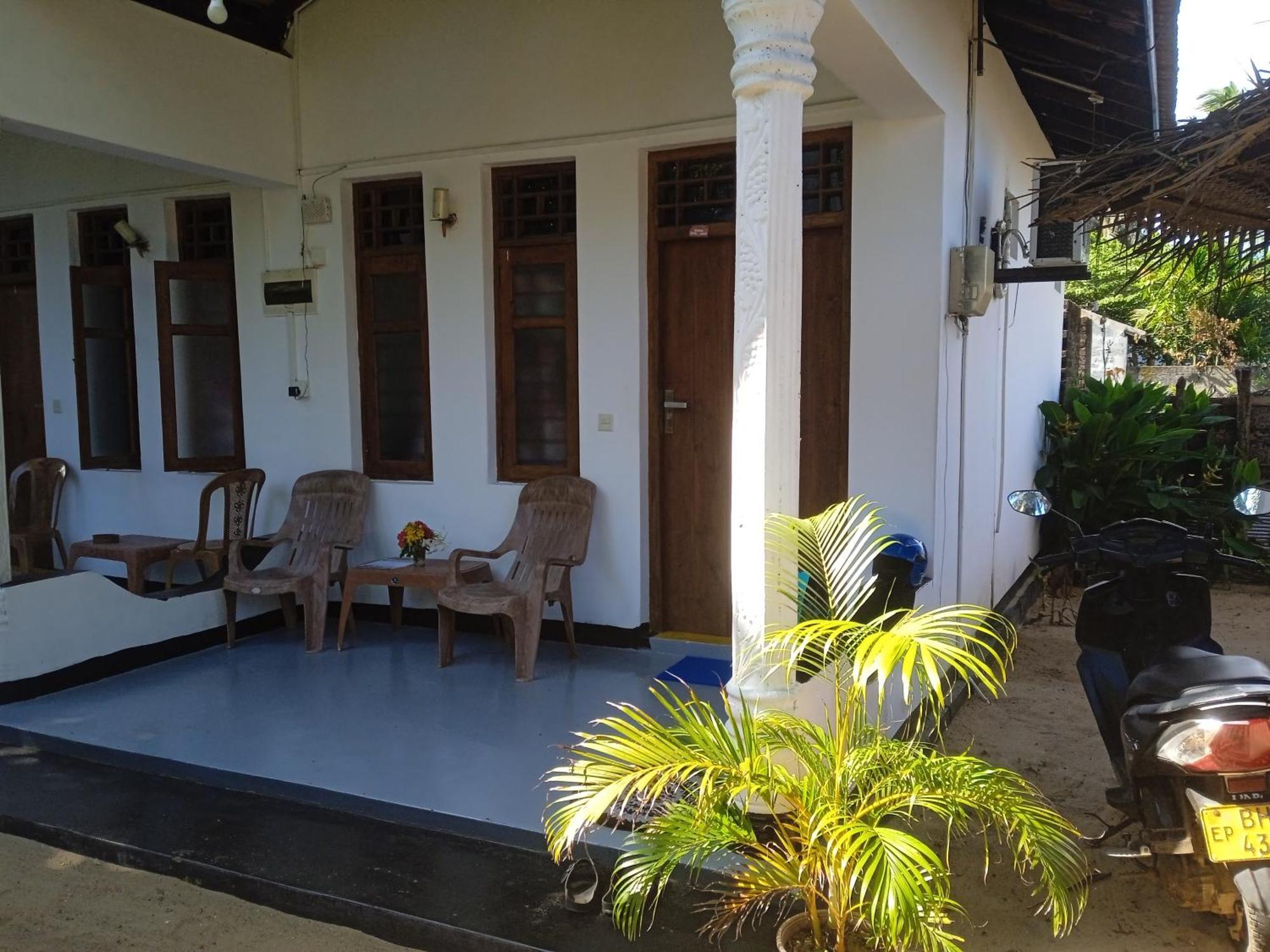 Aaliya Bay Hotel Vịnh Arugam Ngoại thất bức ảnh